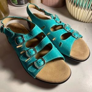 Sas blue sandals sz 7.5 women’s